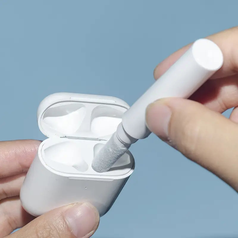 Четка за почистване на слушалки за AirPods и AirPods Pro 1 2, преносим комплект за почистване на калъф за безжични слушалки 3 в 1 с четка за почистване